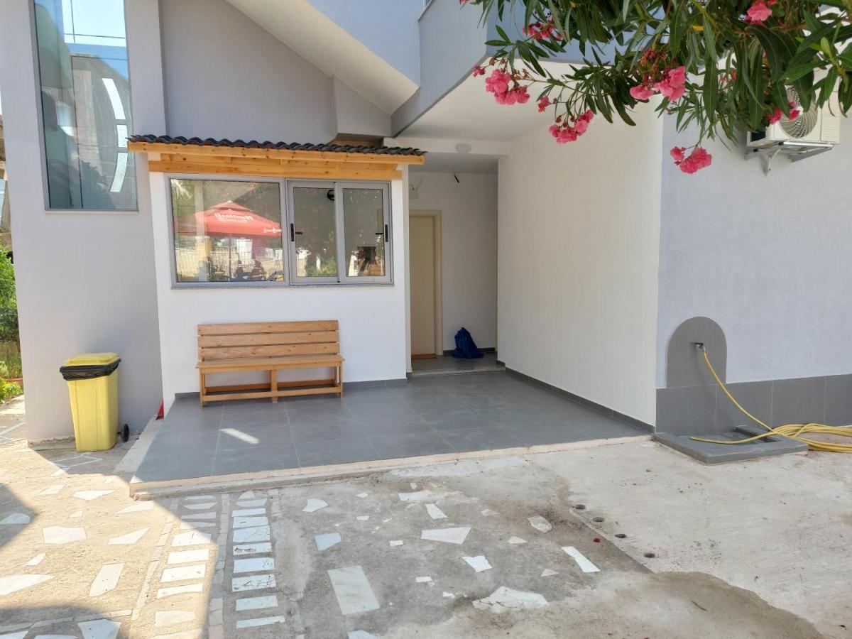 Emi'S Villa Ksamil Bagian luar foto