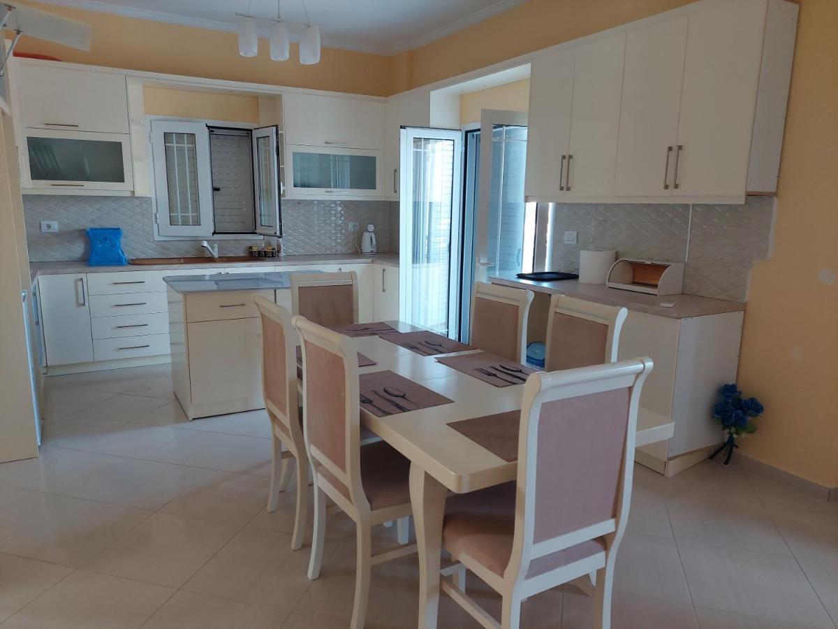 Emi'S Villa Ksamil Bagian luar foto